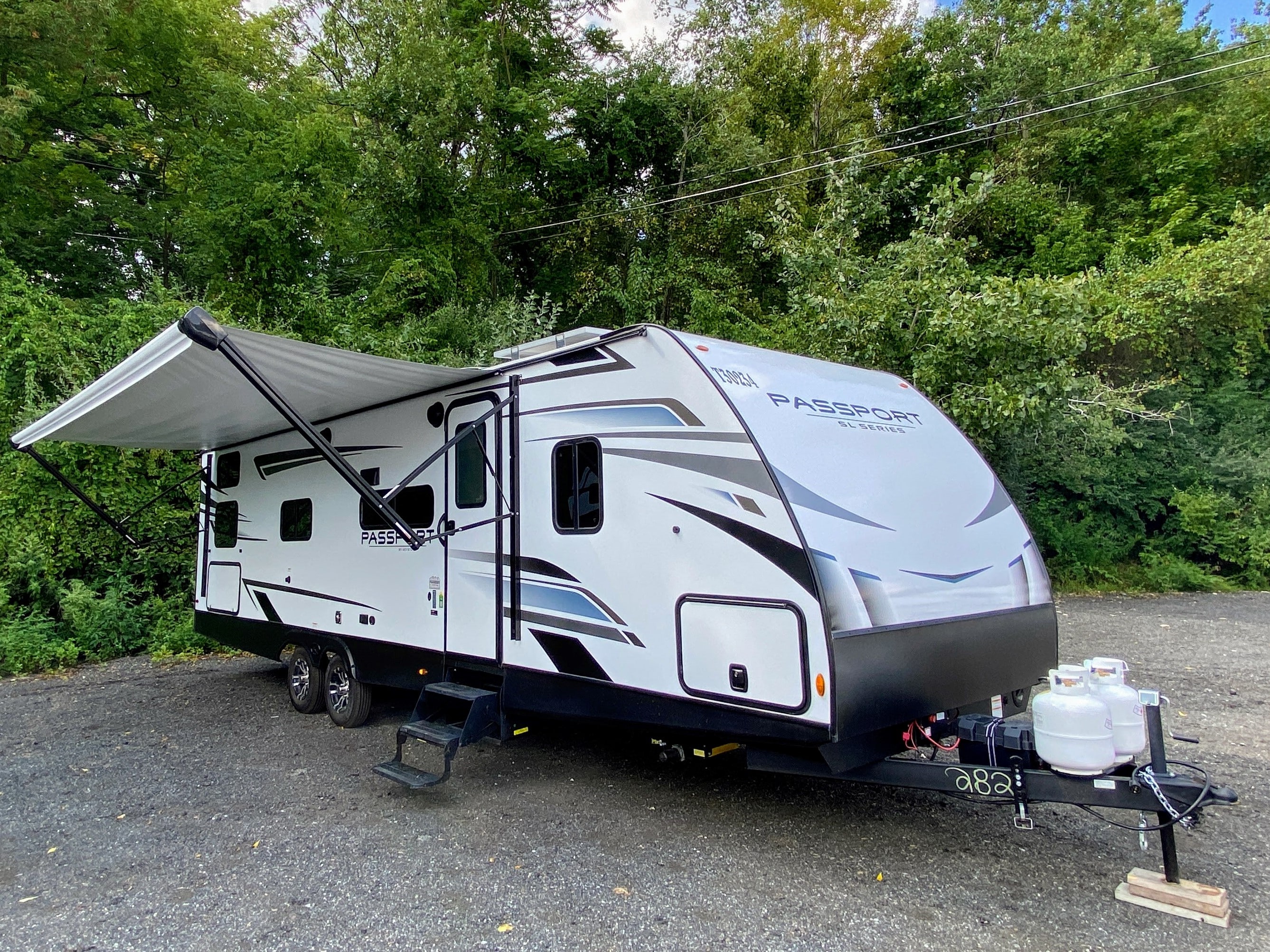 2022 KEYSTONE 30' PASSPORT 282QB for Rental at 84 RV Rentals